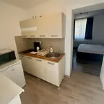 Silver Boglar Apartment *